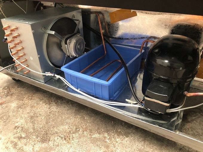 L'auto disgela la gamma di temperature delle pentole -22℃~ -18℃ del congelatore 7 della vetrina del gelato 2